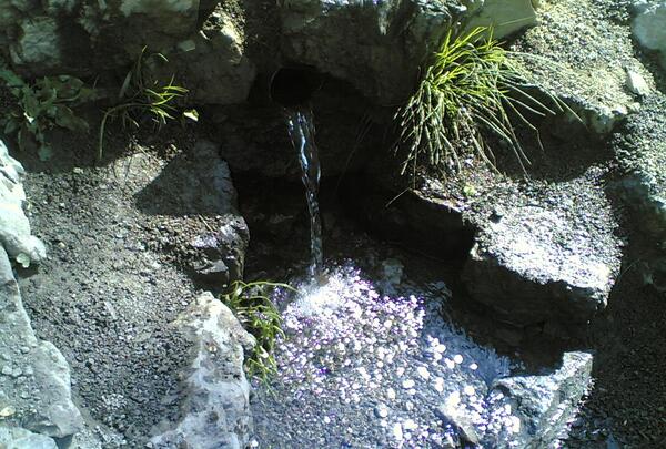 عکس شعر سنگ و چشمه
