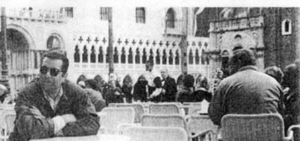 عکس خاکسپاری اشرف پهلوی