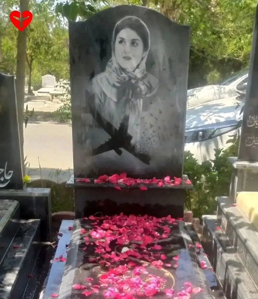 عکس سنگ قبر پروانه معصومی
