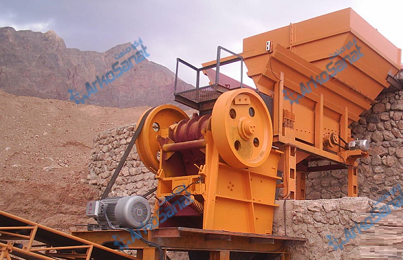 عکس سنگ شکن معدنی