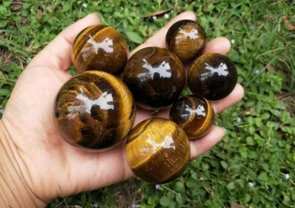 عکس سنگ چشم ببری