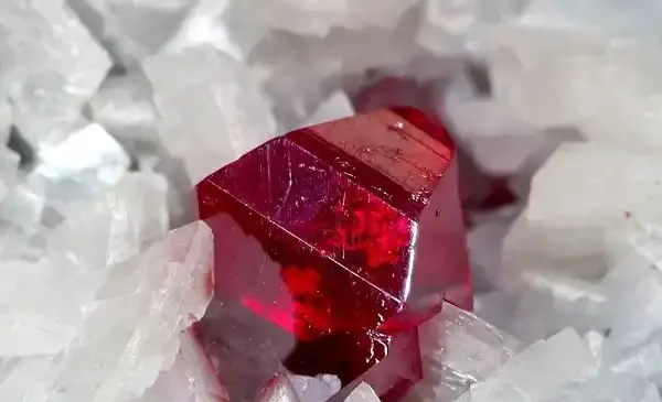 عکس سنگ جیوه دار