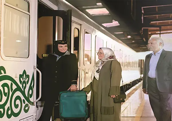 عکس داخل قطار فدک تهران مشهد
