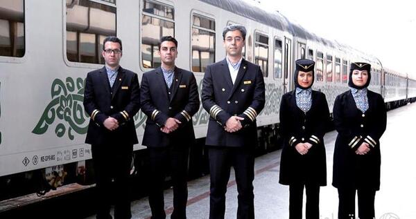 عکس داخل قطار فدک تهران مشهد