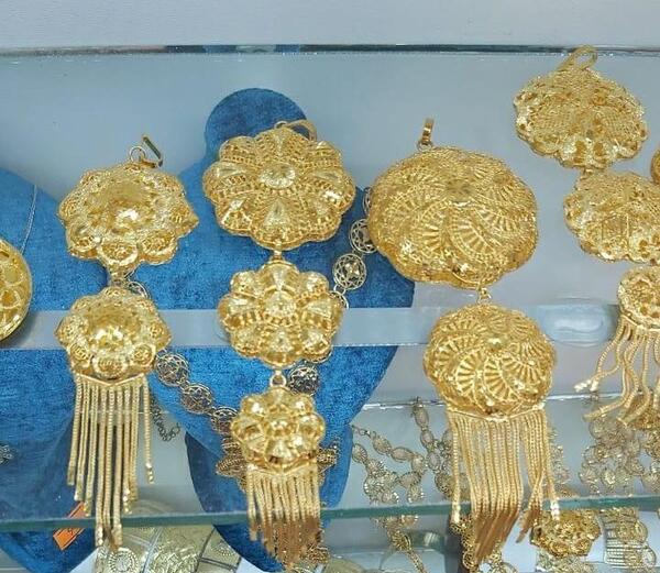 عکس سنجاق طلا قشقایی