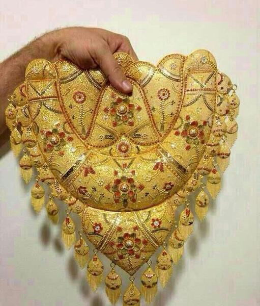 عکس سنجاق طلا بزرگ