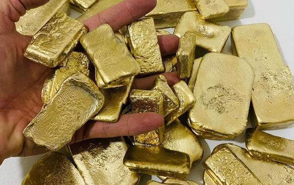 عکس از طلای خام