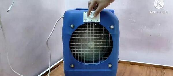 عکس داخل کولر آبی کوچک