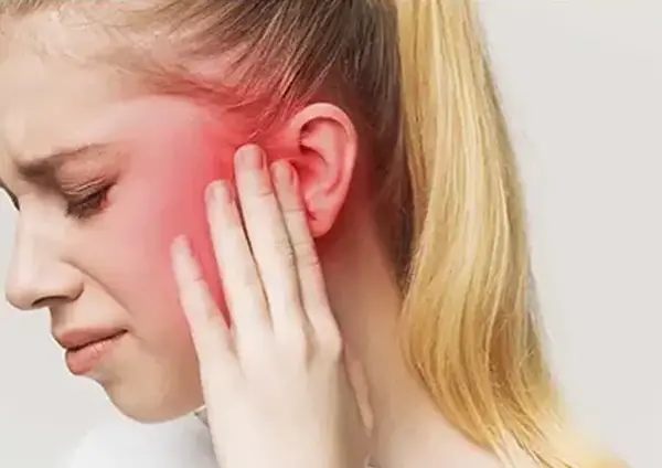 عکس داخل گوش عفونت کرده