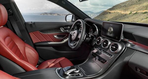 عکس داخل ماشین بنز c200