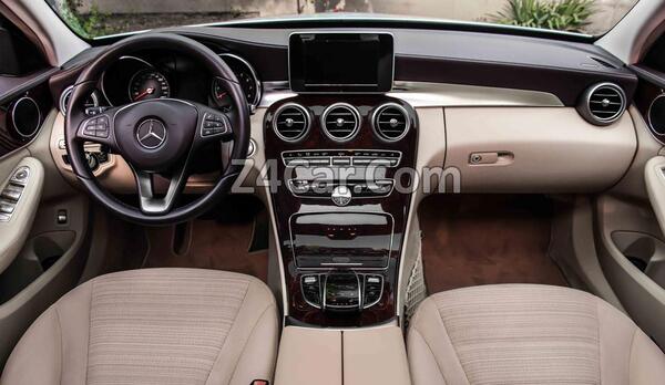 عکس داخل ماشین بنز c200