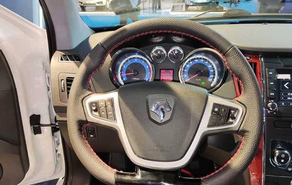 عکس داخل ماشین دنا پلاس توربو شارژ اتومات
