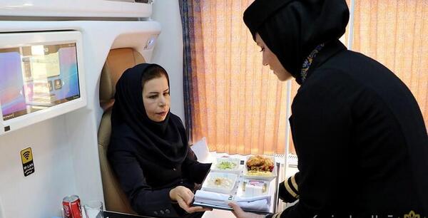 عکس داخل واگن قطار فدک