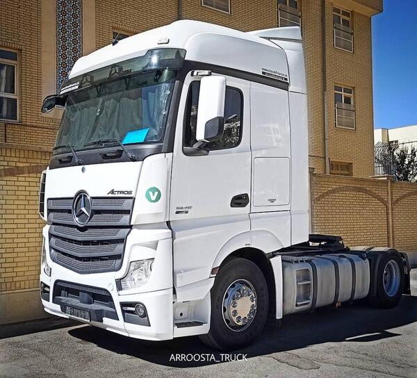 عکس داخل ماشین کامیون بنز