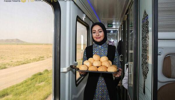 عکس داخل کوپه های قطار فدک