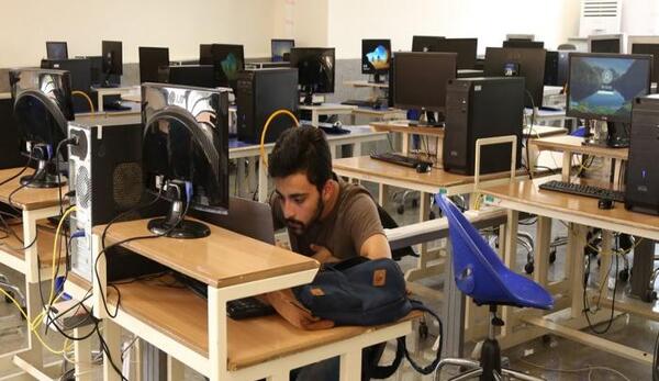 عکس داخل دانشگاه امیرکبیر