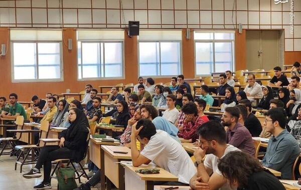 عکس داخل دانشگاه امیرکبیر