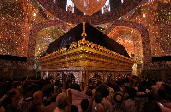 عکس داخل حرم حضرت علی