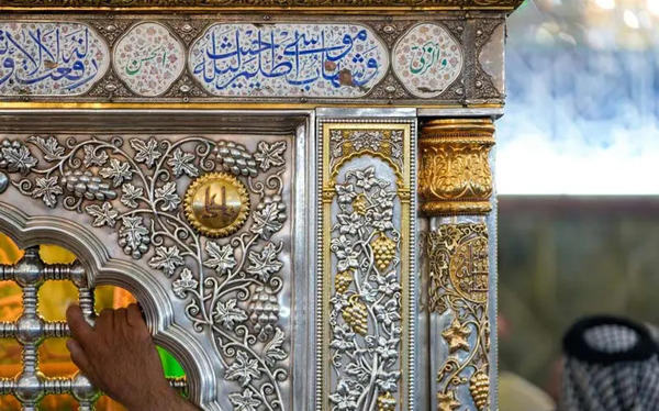 عکس داخل حرم امام علی علیه السلام