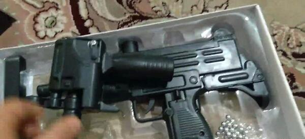 عکس داخل تفنگ ساچمه ای اسباب بازی
