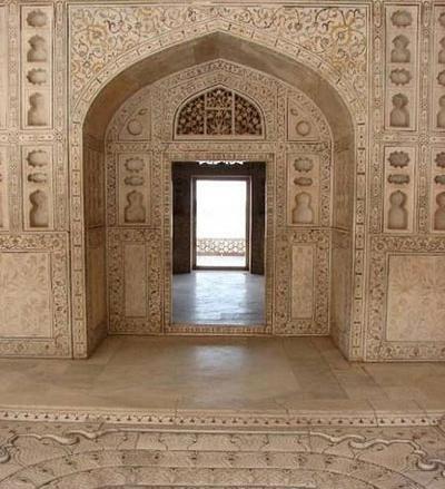 عکس از داخل تاج محل