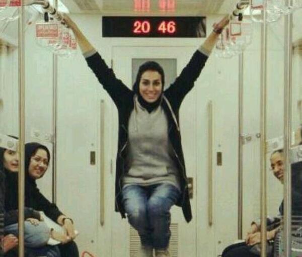 عکس فیک داخل آسانسور