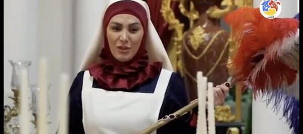 عکس ملکه ی سایه ها در محله ی گل و بلبل
