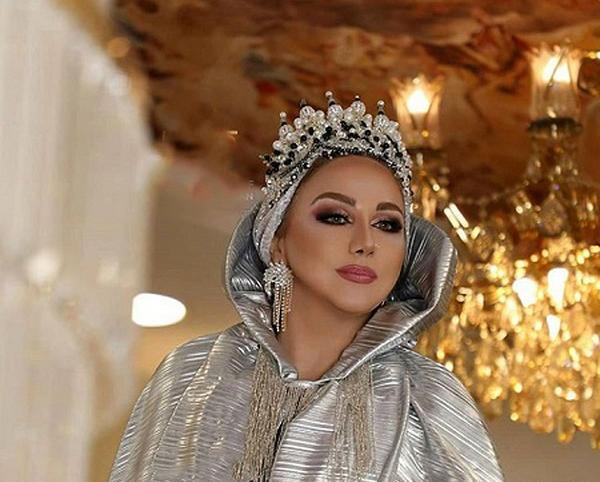 عکس ملکه ی سایه ها در محله ی گل و بلبل