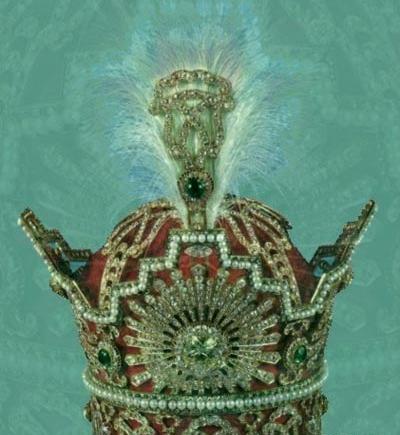عکس تاج ملکه و پادشاه