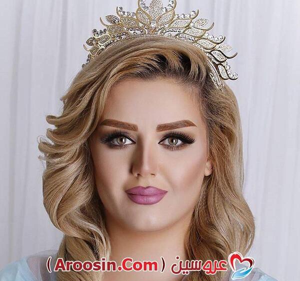 عکس عروس با تاج ملکه ای