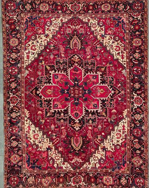 عکس فرش رنگ لاکی