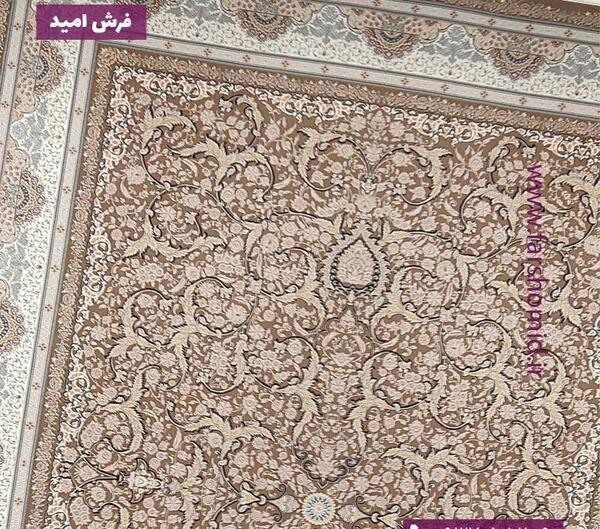 عکس فرش کرم شکلاتی