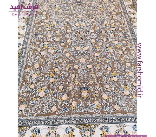 عکس فرش کرم شکلاتی