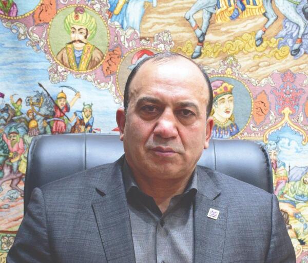 عکس عظیم زاده تاجر فرش