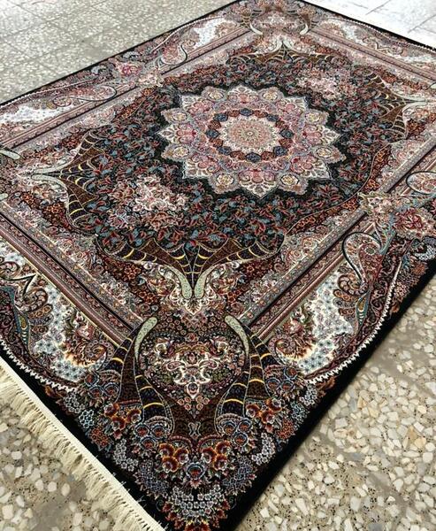عکس فرش رنگ سرمه ای