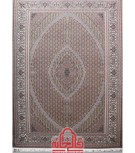 عکس فرش ریز ماهی گردویی