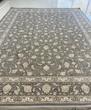 عکس فرش به رنگ فیلی