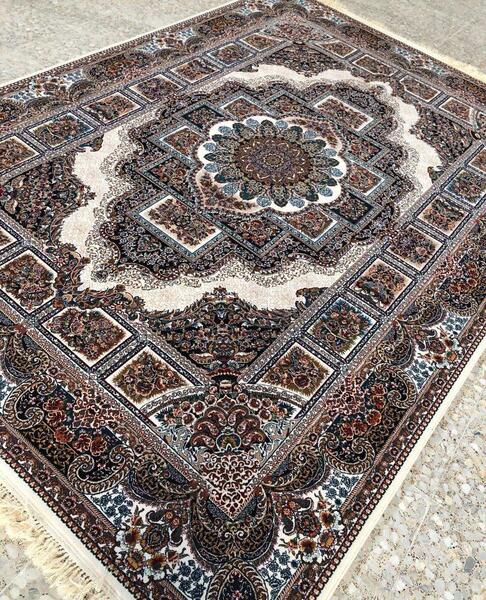 عکس فرش طرح حوض نقره