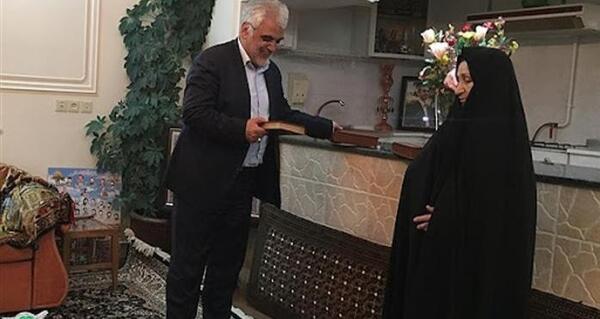 عکس مادر شهید مجید شهریاری
