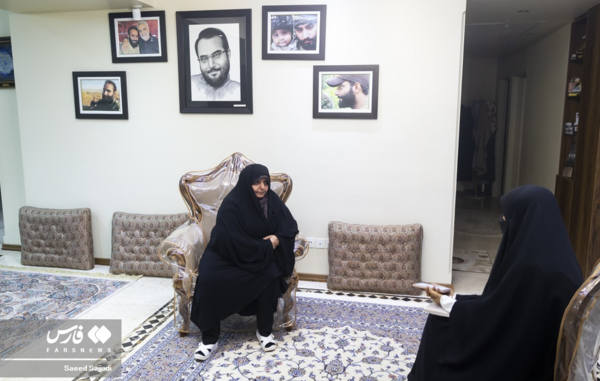 عکس شهید محمد حسین محمد خانی و همسرش