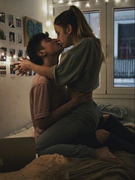 عکس لب بازی برای پروف