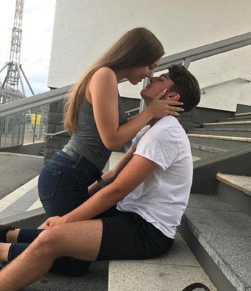 عکس لب بازی برای پروف