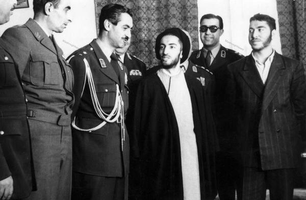 عکس شهید نواب صفوی و یارانش