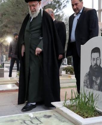 عکس مزار شهید مجید قربانخانی