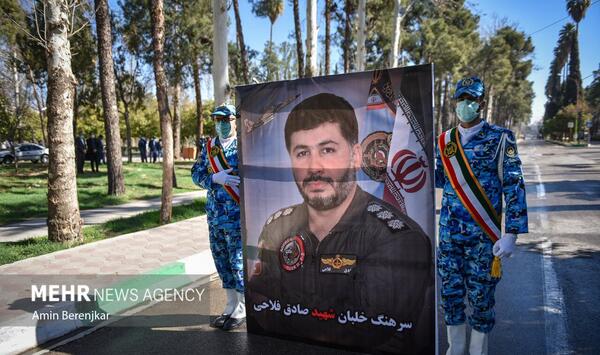 عکس شهید صادق فلاحی