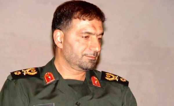 عکس شهید طهرانی مقدم با موشک