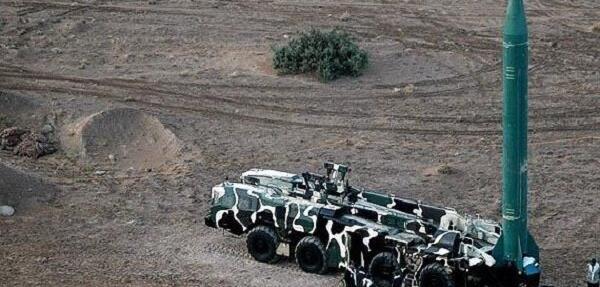عکس شهید طهرانی مقدم با موشک