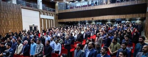 عکس دختران شهید رئیس جمهور