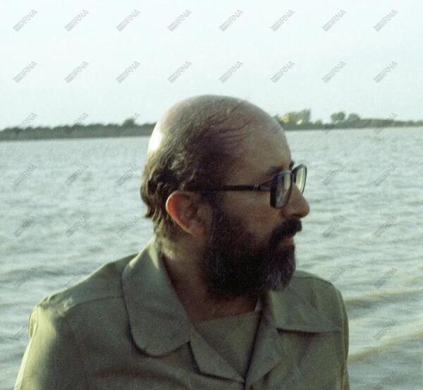 عکس شهید چمران سیاه سفید
