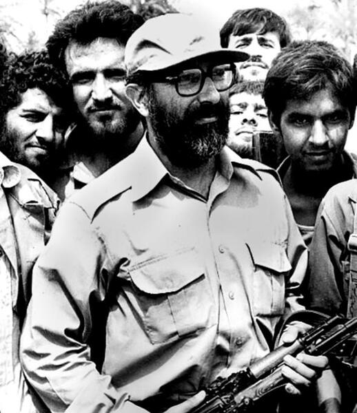 عکس شهید چمران با کلاه